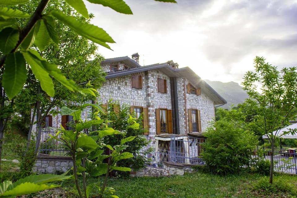 Agriturismo Il Castagneto Supino Bagian luar foto